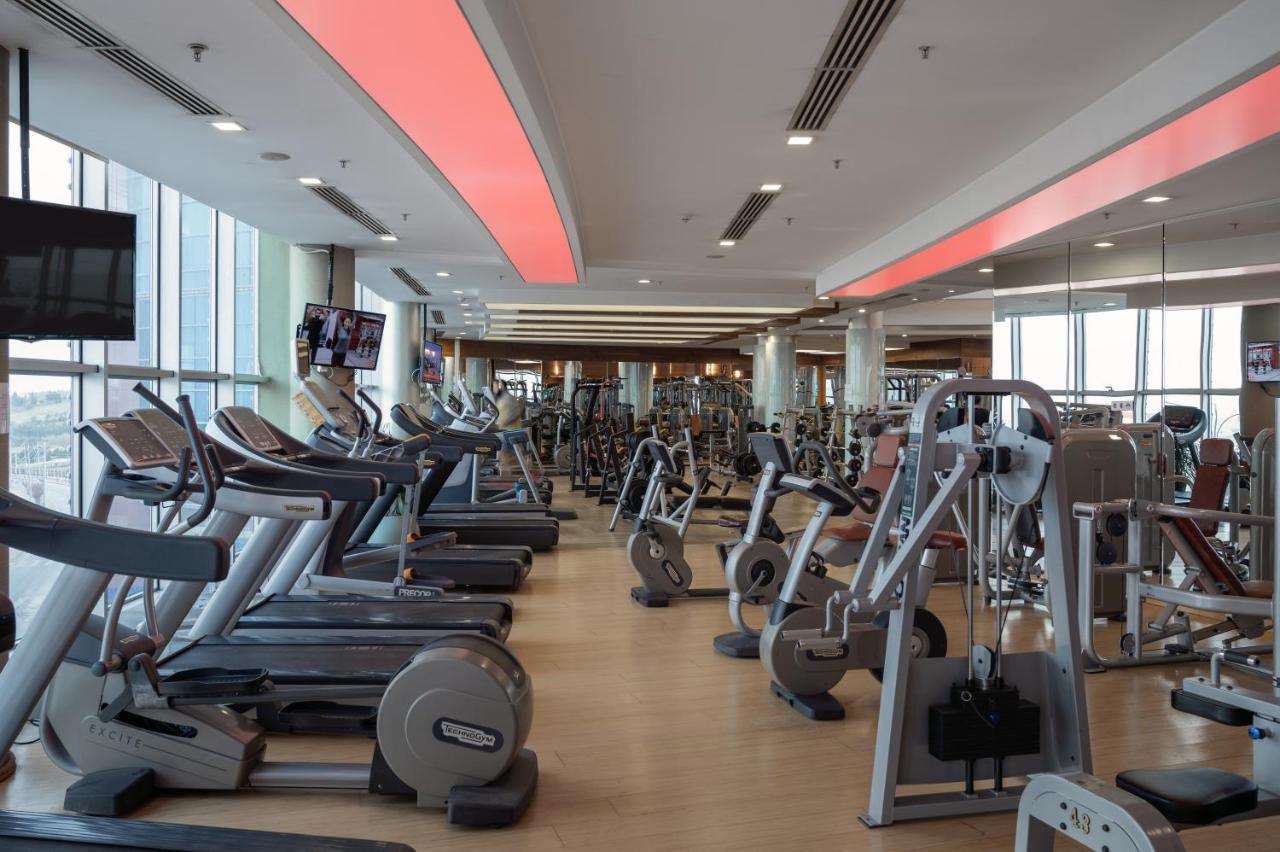 Titanic Hotel & Spa Szulejmánijja Kültér fotó The gym at the hotel