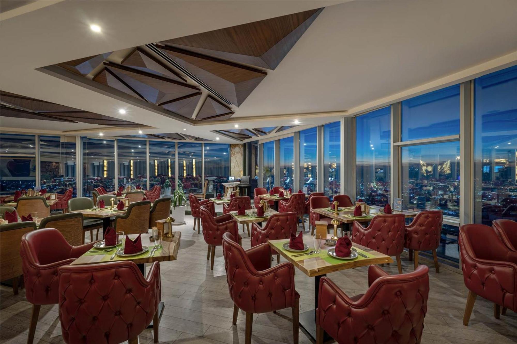 Titanic Hotel & Spa Szulejmánijja Kültér fotó The restaurant