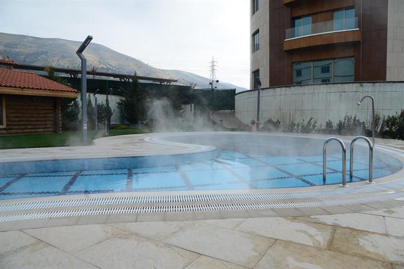 Titanic Hotel & Spa Szulejmánijja Kültér fotó Thermal pool in Polikarya